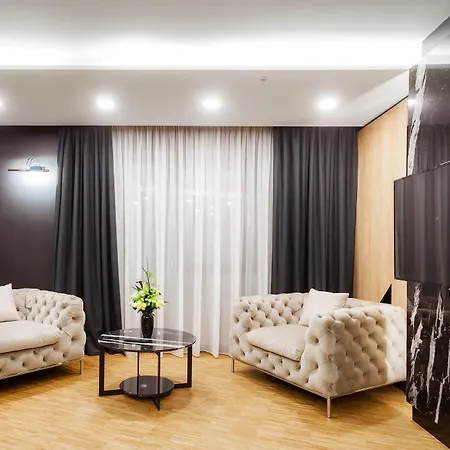 Platinia Hotel 5*