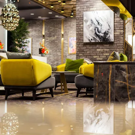 Platinia Hotel 5*