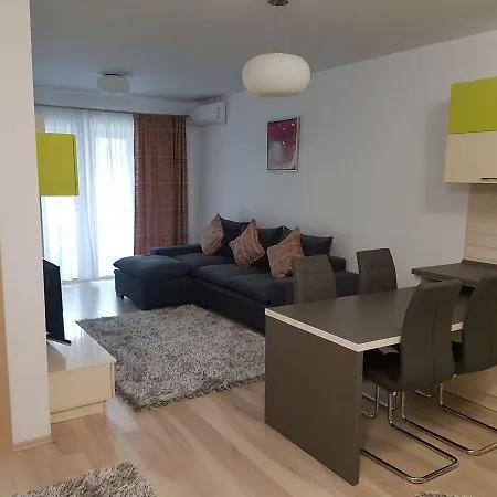 Platinia Hotel 5*