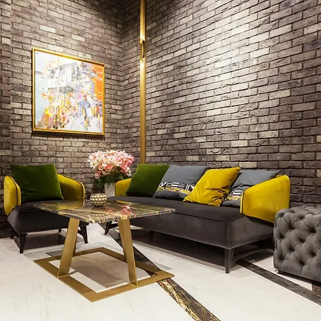 Platinia Hotel 5*